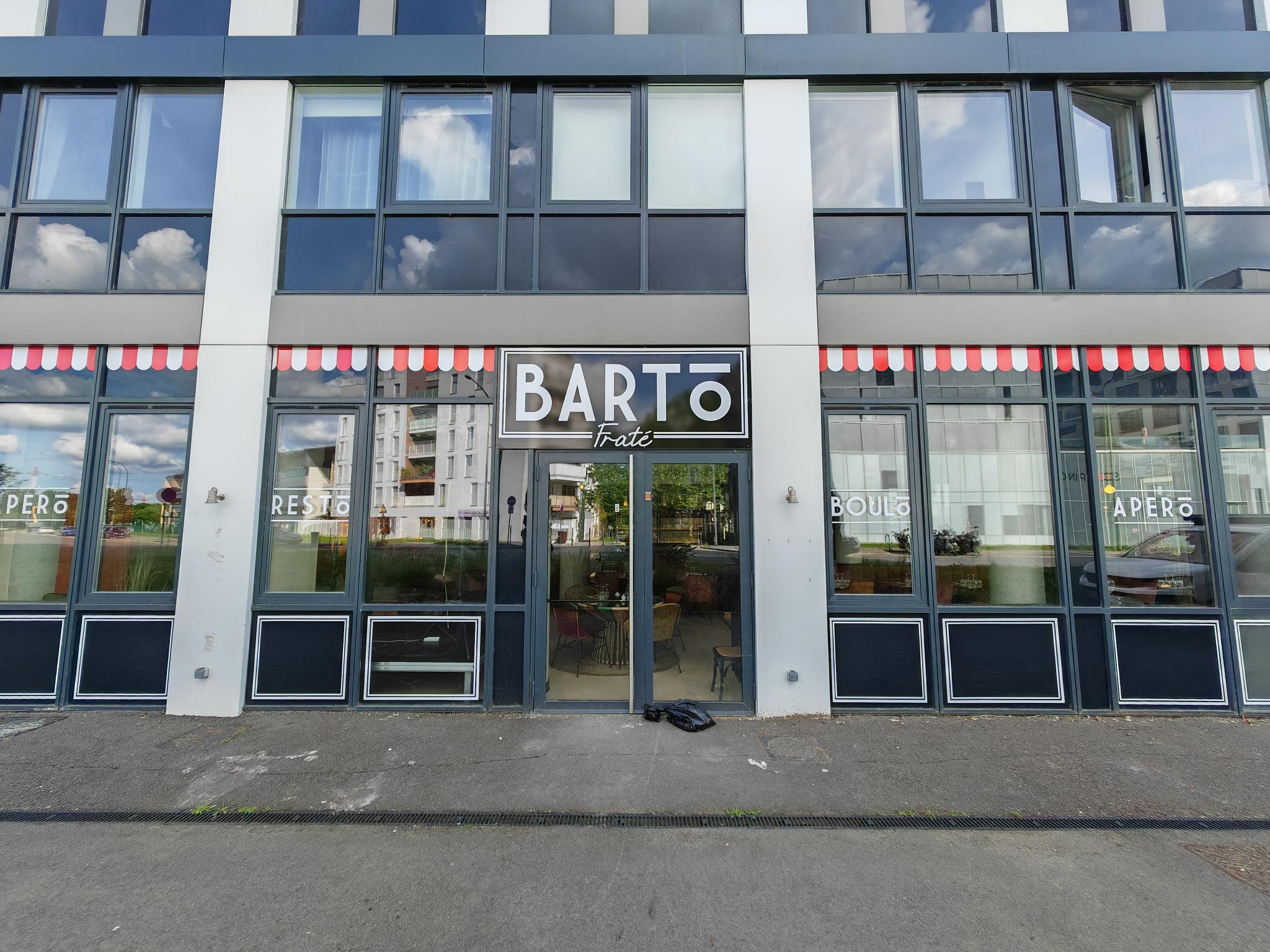 Fabrication d’enseigne lumineuse à Massy